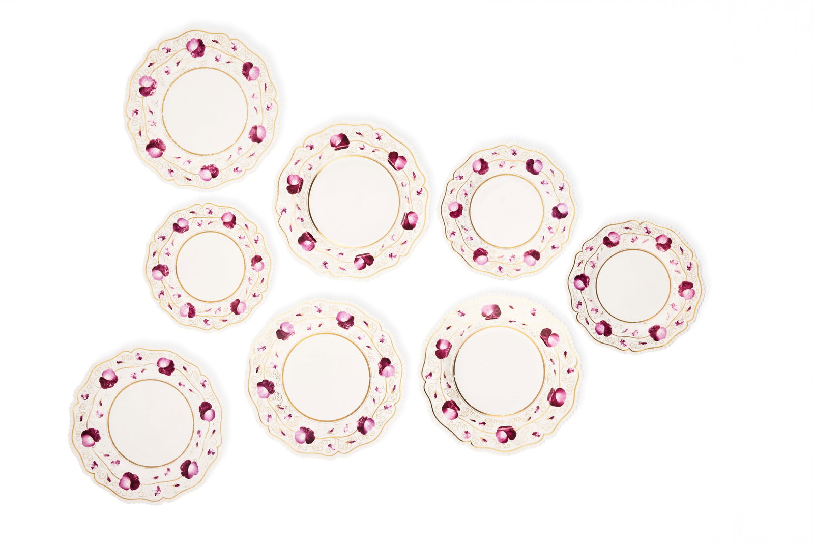 A WORCESTER (FLIGHT, BARR & BARR) PART DINNER SERVICE, 1813-40 (1 of 2)