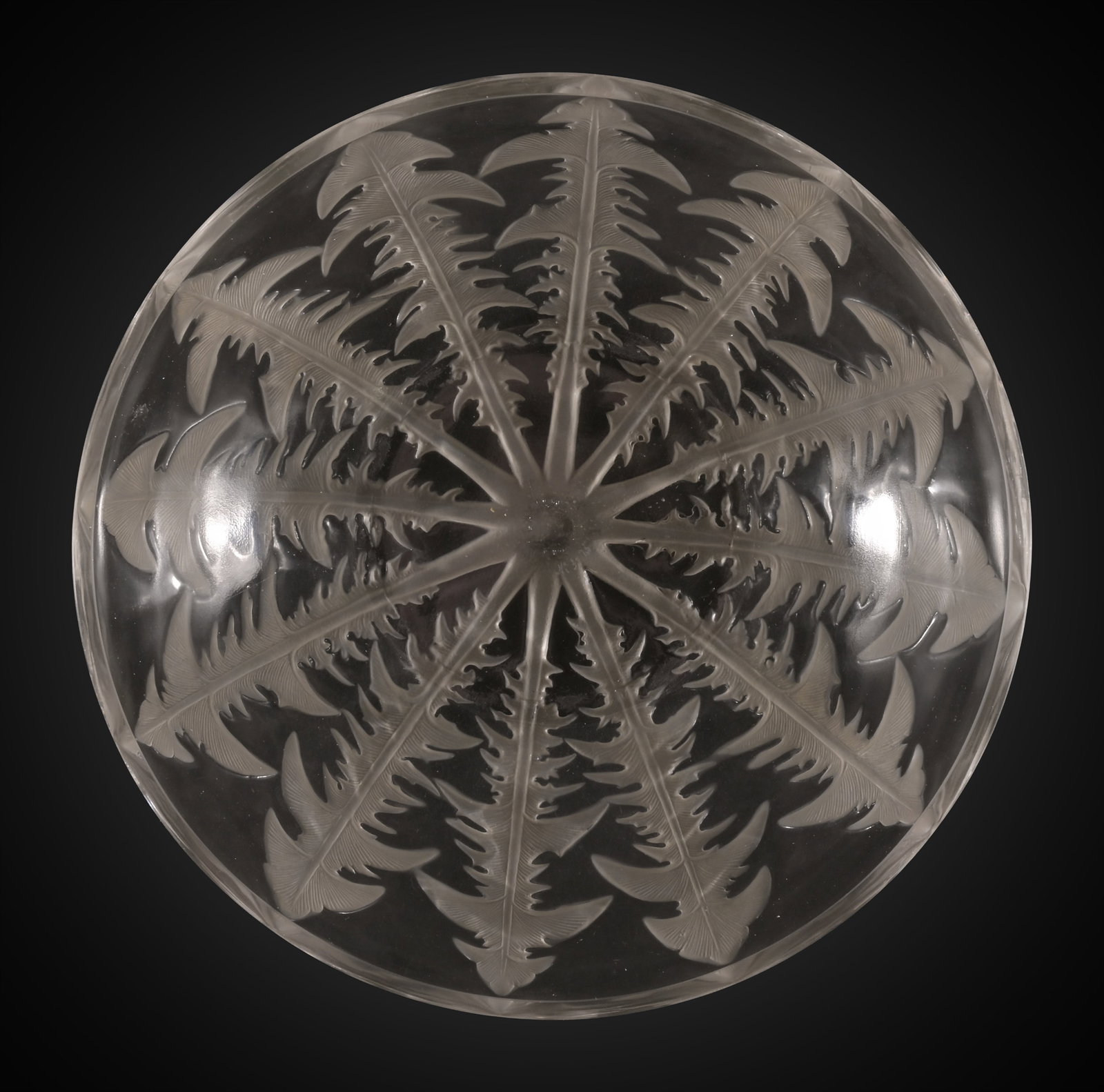 RENÉ LALIQUE (FRENCH, 1860-1945), 'PISSENLIT' BOWL, DESIGNED 1921, PRE 1945 (1 of 3)