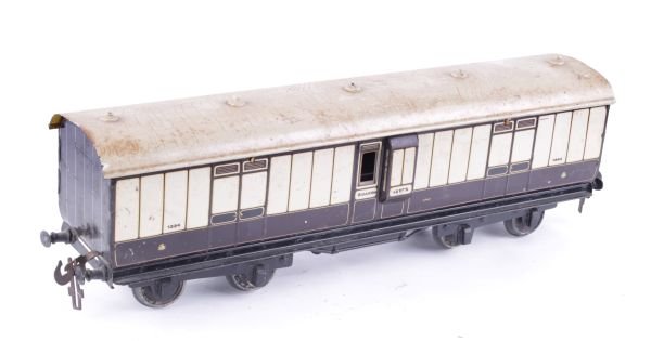 Gauge 1 - A Carette for Bassett-Lowke L.N.W.R. ful: Gauge 1 - A Carette for Bassett-Lowke L.N.W.R. full brake van, No.1334, lined cream and brown livery, unboxed. 