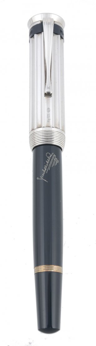 Montblanc, Meisterstuck, Writers Series, Charles: Montblanc, Meisterstuck, Writers Series, Charles Dickens, a limited edition fountain pen, no.05086/18000, issued in 2001, the green resin barrel with chrome barrel, the silver reeded cap with Montblan