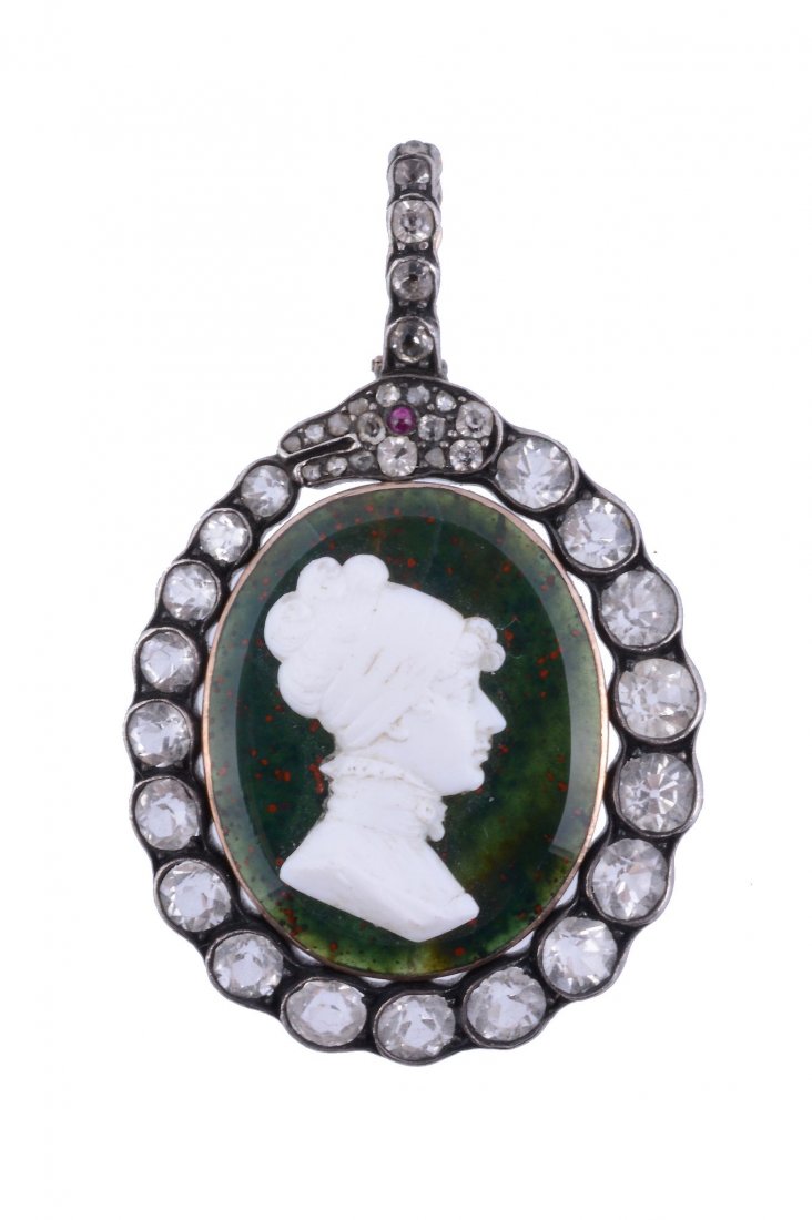 A Victorian paste set pendant, circa 1880 (1 of 2)