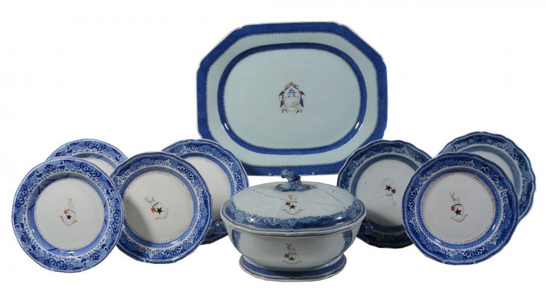 A Chinese Armorial part service, Qianlong (1 of 1)