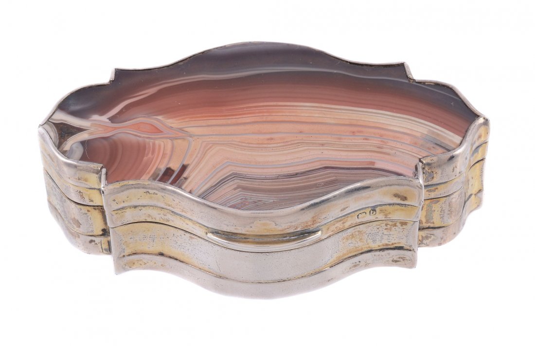 A late George III silver gilt and banded agate snuff (1 of 2)