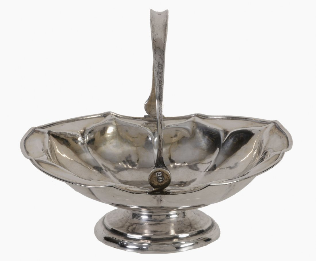 A 19th century Russian silver swing handled oval (1 of 1)