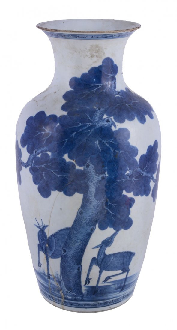 A Chinese blue and white vase , Qing Dynasty (1 of 7)