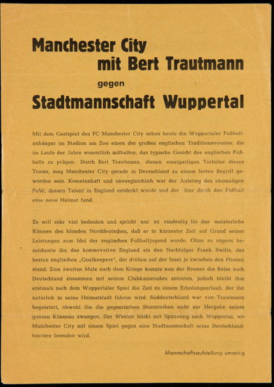 A pair of Chinese 'egg and spinach' stem cups, Kangxi, (1 of 3)