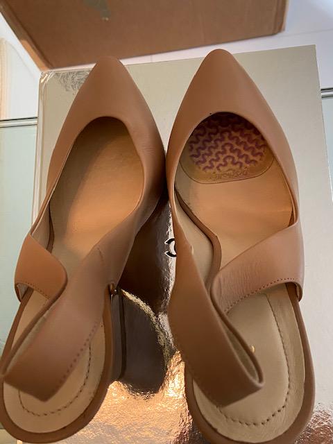 Chloe pump: Chloe Pump, with block heel size 39.5