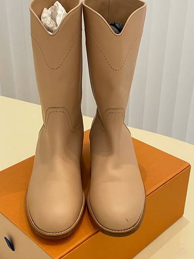 Chanel Ascot Light Beige Leather Riding Boots Size - Main Image