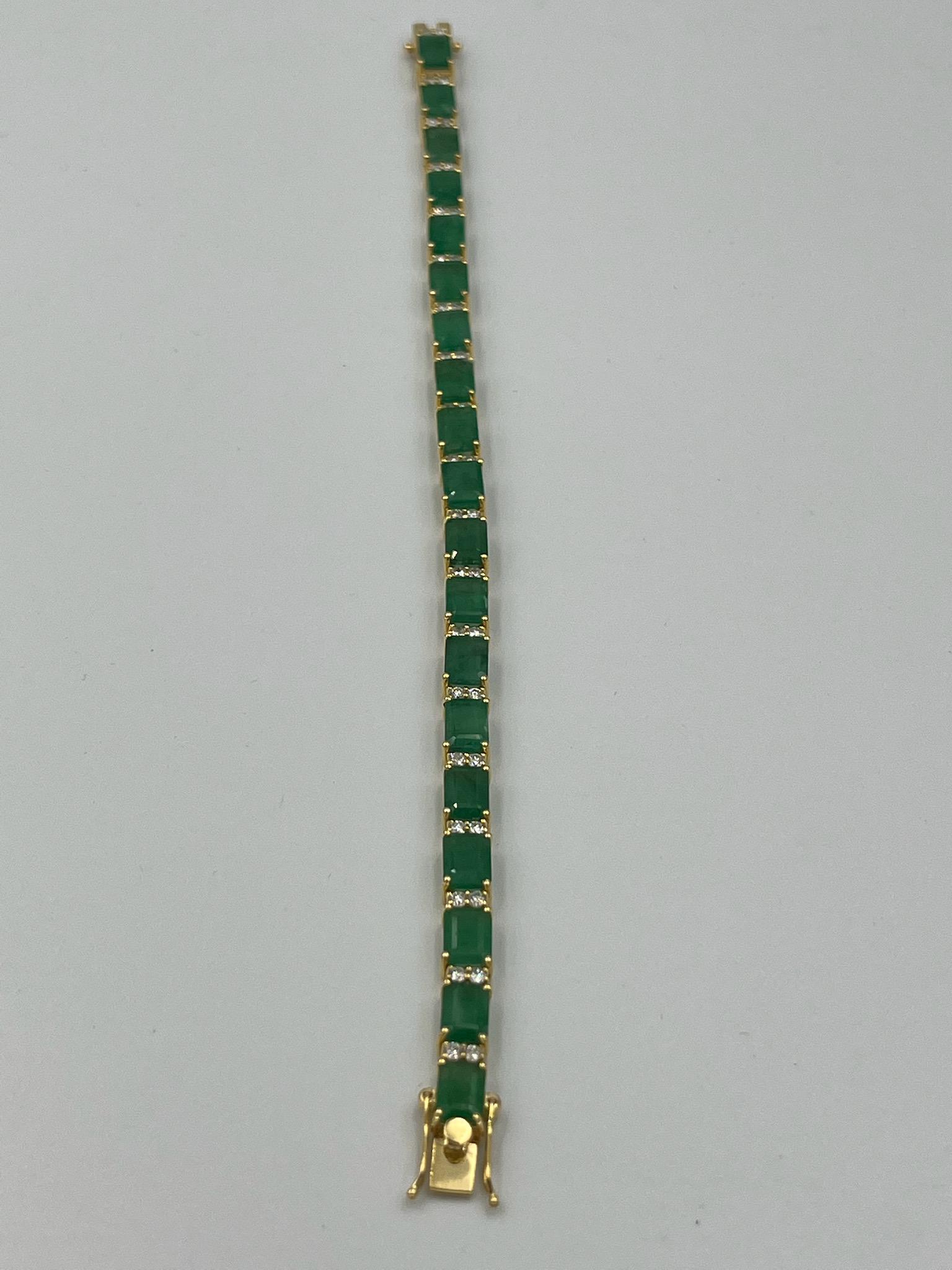 MAGNIFICENT DIAMOND AND EMERALD BRACELET IN 14K YELLOW GOLD. (1 of 6)