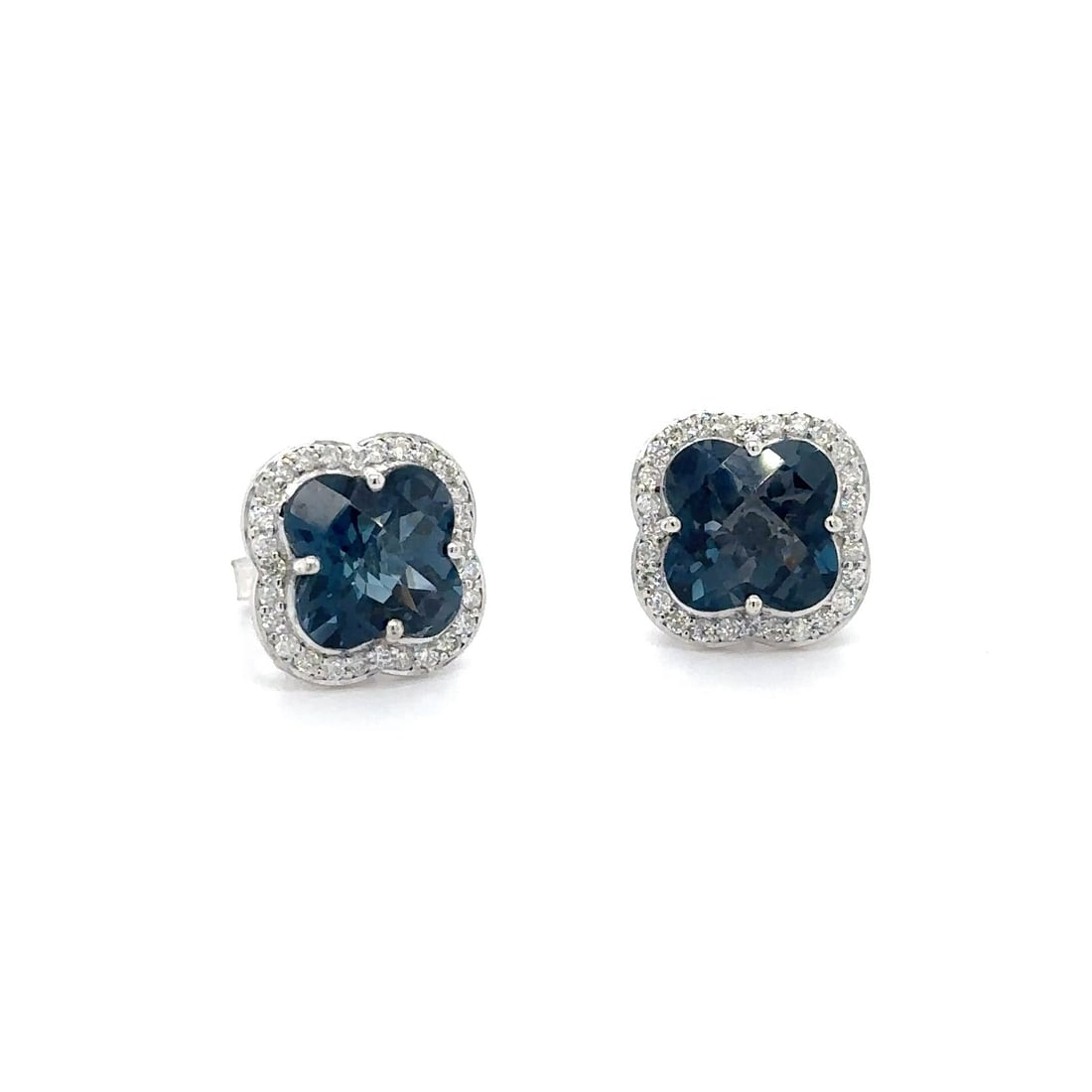 14KT YELLOW GOLD LONDON BLUE TOPAZ AND DIAMONDS EARRING: 14KT YELLOW GOLD LONDON BLUE TOPAZ AND DIAMONDS EARRING14KT. GOLD WT. APPROX. 2.25 GRAMDIAMOND WT. APPROX. 0.40 CARATTOPAZ WT. APPROX. 5.59 CARAT