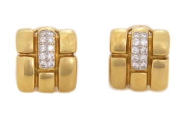 Marlene Stowe Diamonds 18k Gold Grooved Rectangle Clip on Earrings
