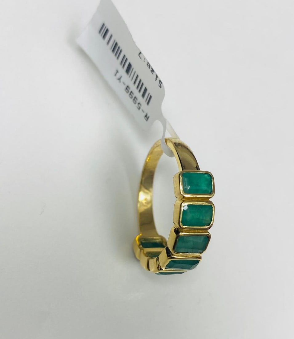 EMERALED BEZEL SET RING -7: 14K GOLD 2.20 CT EMERALED BEZEL CUT EMERALED RING YELLOW GOLD