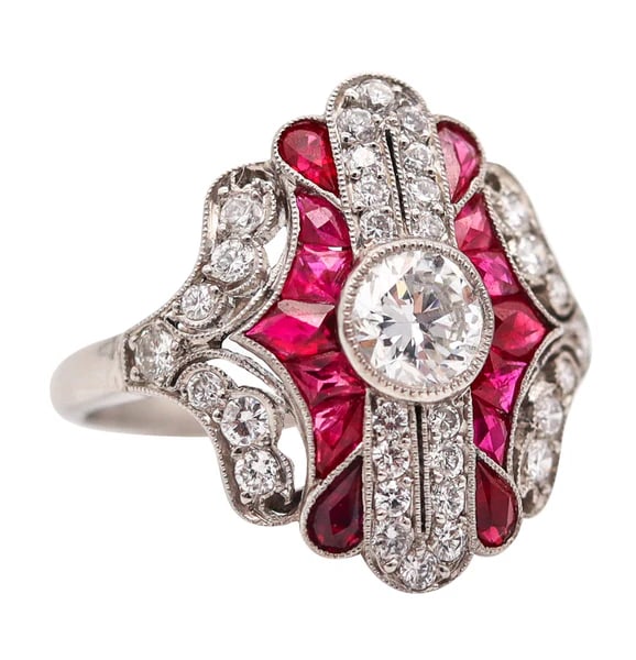 ART DECO 1930 American Geometric Ring In Platinum With 2.45 Ctw In Diamonds  And Rubies (1 of 8)