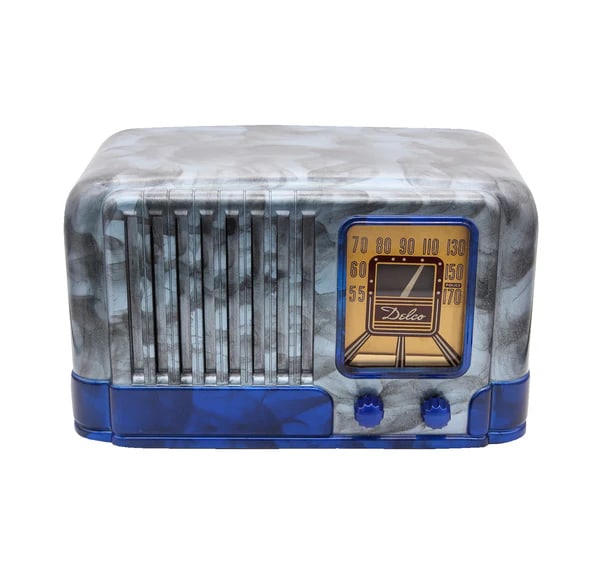 Delco R-1150 Art Deco 1939 Tube Radio With Swirled Catalin Blue Colors (1 of 7)