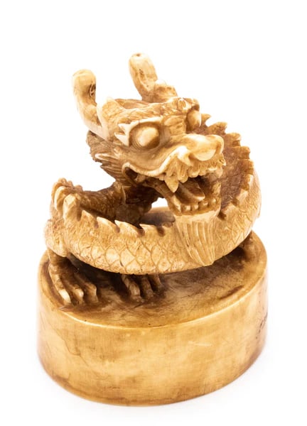 CHINA 1900 QING DYNASTY LARGE CARVED SEAL OF A RAMPANT DRAGON WITH TEXTURES (1 of 4)