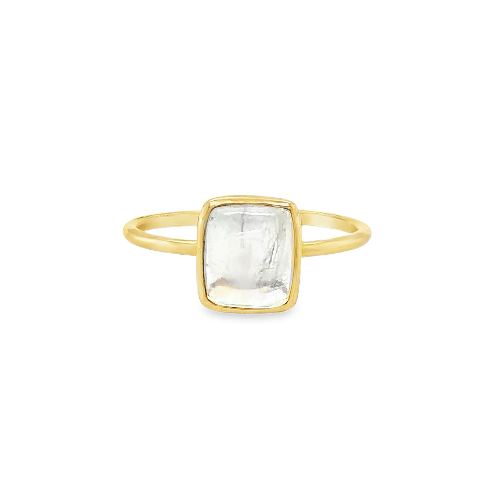 14KT YELLOW GOLD RAINBOW MOONSTONE RING: 14KT YELLOW GOLD RAINBOW MOONSTONE RING14KT GOLD WT. APPROX. 1.40 GRAMSRMS WT. APPROX. 2.60 CARATRING SIZE 7
