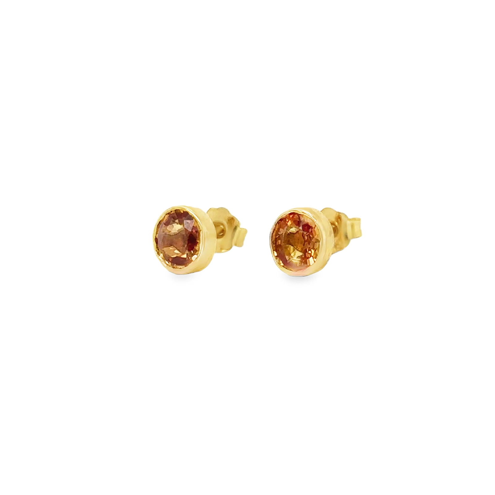 14KT YELLOW GOLD ORANGE SAPPHIRE EARRING STUDS: 14KT YELLOW GOLD CIRCLE ORANGE SAPPHIRE EARRING STUDS14KT YELLOW GOLD WT. APPROX. 0.96 GRAMSAPPHIRE WT. APPROX. 1.15 CARAT / 2 PCSSIZE APPROX. - 5.5 X 6.25 MM