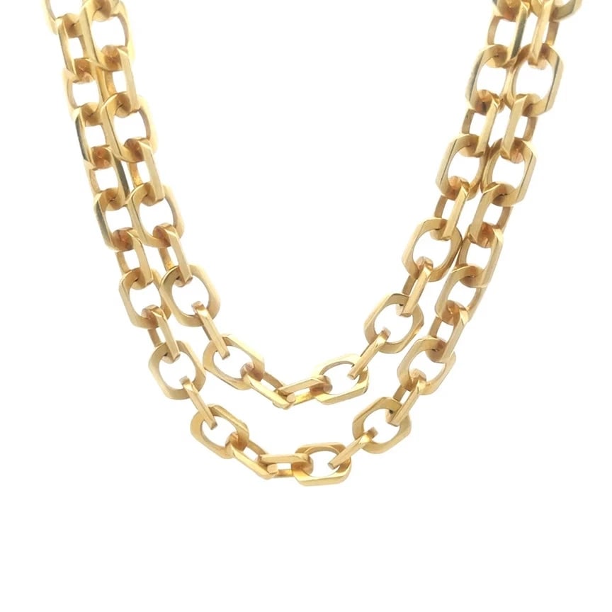 Rare Van Cleef & Arpels 1960's Gold Chain 18k Yellow Oval Link Style Paper: The product is a rare vintage Van Cleef & Arpels 1960's gold chain necklace in 18k yellow gold. The necklace features solid sturdy rectangle to oval shape link style with a length of 30 inches, making
