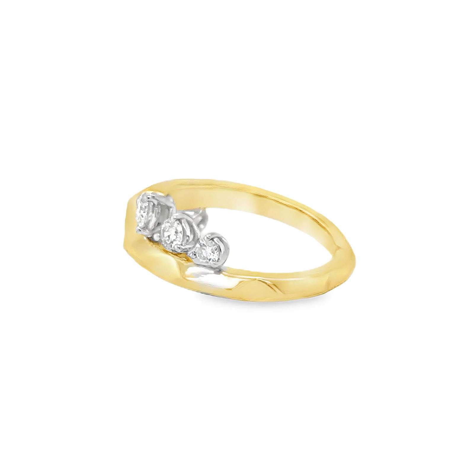 14KT GOLD DIAMOND RING - 3