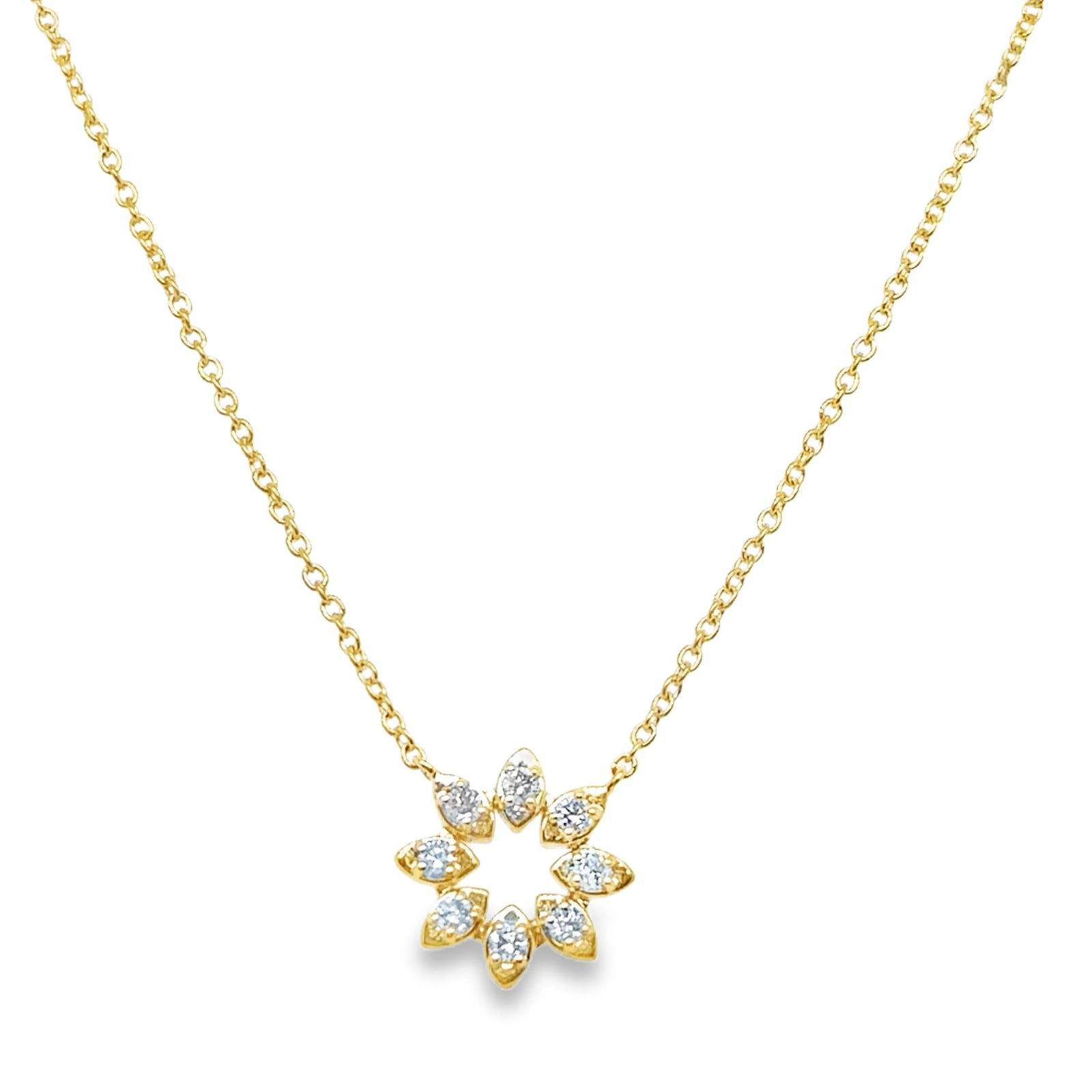 18KT GOLD DIAMOND FLOWER NECKLACE: 18KT YELLOW GOLD DIAMOND FLOWER NECKLACE 18"18KT GOLD WT. APPROX 2.24 GRAMDIAMOND WT. APPROX. 0.14 CARAT/ 08 PCS18" LONG CHAIN WITH ADJUSTABLE RING ON 16" & 17" EXTENDER