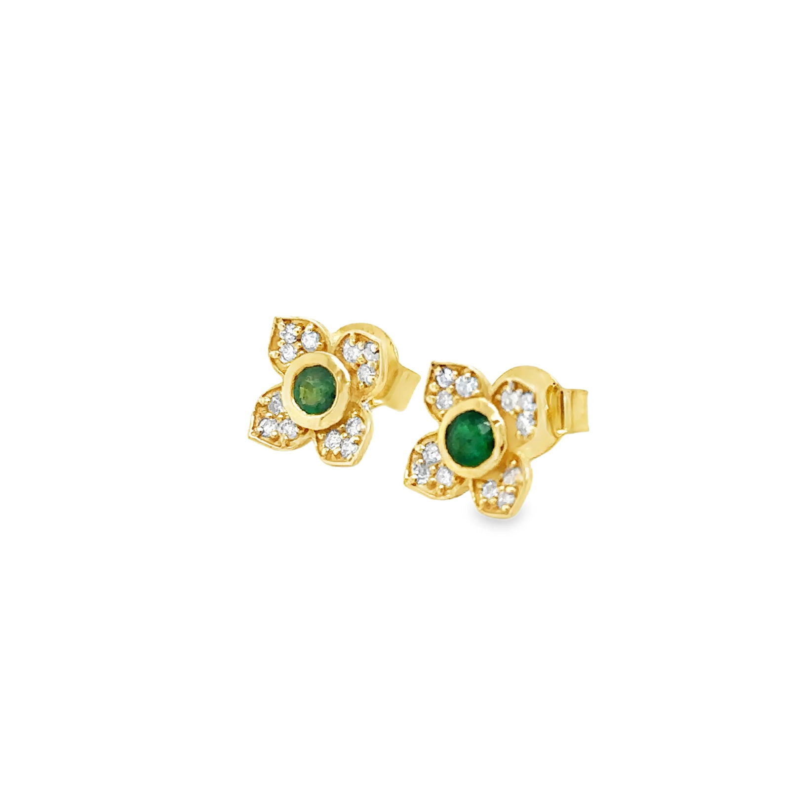 14KT GOLD EMERALD FLOWER EARRING: 14KT YELLOW GOLD EMERALD FLOWER EARRING 14KT YELLOW GOLD WT. APPROX. 1.40 GRAMEMERALD WT. APPROX. 0.22 CARAT / 2 PCSDIAMOND WT. APPROX. 0.21 CARAT / 24 PCSSIZE:APPROX: 7.5 X 7.5 MM