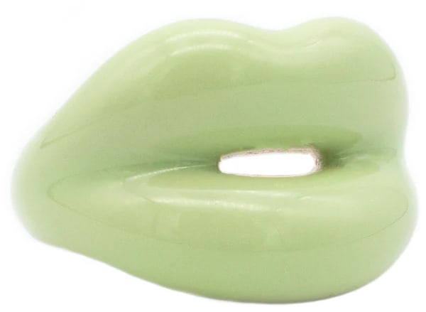 Solange Azagury Partridge British Hot Lips Ring In .925 Sterling Silver With Vivid Green Enamel: Hot-lips ring designed by Solange Azagury-Partridge.The hot-lips rings by Solange Azagury-Partridge, were created into limited edition. This youthful and funny ring is crafted in solid .925 sterling s