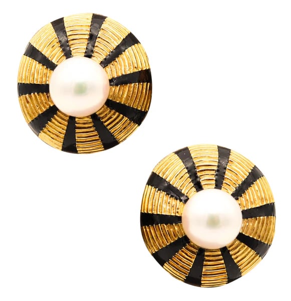 TIFFANY & CO. Schlumberger Enameled Clips Earrings In 18Kt Gold With Pearls: Clips earrings designed by Jean Schlumberger for Tiffany & Co.This iconic pair of clips-on earrings was created in New York City by Jean Schlumberger for Tiffany & Co, back in 1970's. These earrings a