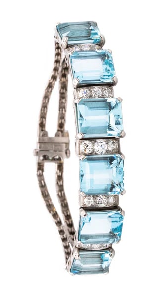 Waslikoff And Sons Art Deco 1940 Platinum Bracelet With 42.84 Ctw In Diamonds And Aquamarines: Gorgeous bracelet designed by M. Waslikoff & Sons.Beautiful piece from the American art-deco period, circa 1940's.This fabulous bracelet was crafted at the atelier of Waslikoff & Sons in New York city