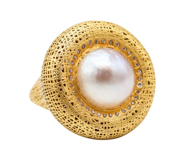 YOSSI HARARI Cocktail Ring In 18Kt Yellow Gold With Diamonds & Pearls: Cocktail ring designed by Yossi Harari.This is a very attractive and beautiful cocktail ring created by the goldsmith and designer Yossi Harari. This contemporary ring was carefully crafted with ancie