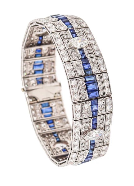 CARTIER 1930 Art-Deco Bracelet In Platinum With Diamonds & Sapphires In Box: An art deco bracelet designed by Cartier.This is an absolutely fabulous bracelet, created during the art deco period by the French jewelry house of Cartier, back in the 1930. This rare bracelet has be