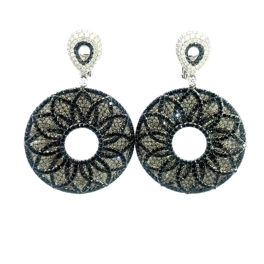 Black & White Diamond Gold Earrings 2D Illusion Round Floral Dangle Style: These Black & White Diamond Gold Earrings feature a stunning floral design with a 2D illusion effect on a double frame with an open circle in the center. The back frame has all pave set white diamonds