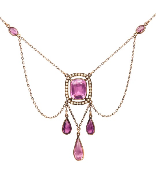 VICTORIAN 1870 Festoon Chained Necklace 9Kt Yellow Gold With Amethysts & Pearls: Victorian festoon necklace with amethysts and pearls.This is a beautiful antique festoon necklace created in England during the middle of the Victorian era, back in the 1870's. The necklace is very un