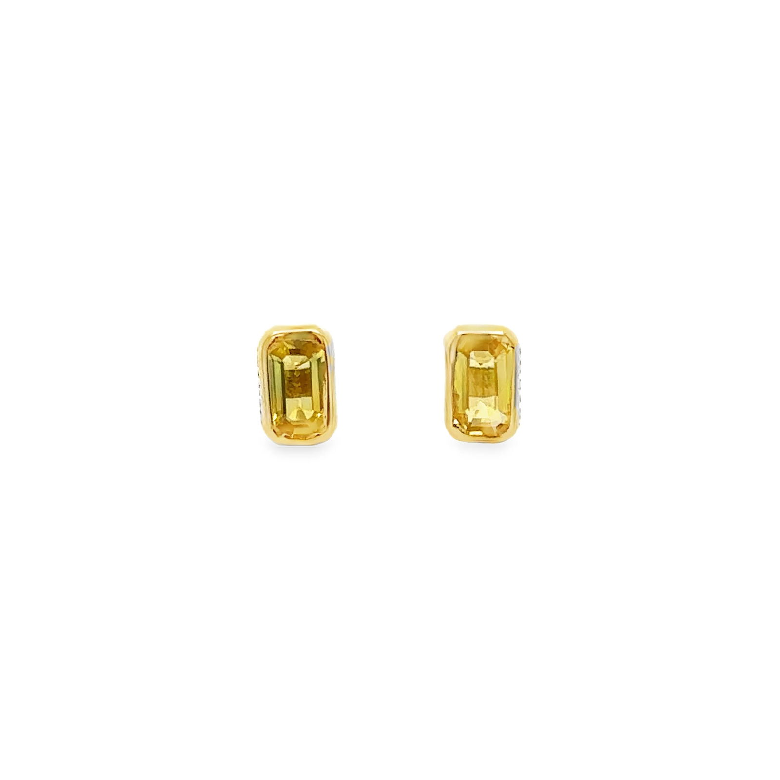 14KT YELLOW GOLD YELLOW SAPPHIRE EARRING STUDS: 14KT YELLOW GOLD RECTANGLE YELLOW SAPPHIRE EARRING STUDS14KT YELLOW GOLD WT. APPROX. 1.04 GRAMSAPPHIRE WT. APPROX. 0.93 CARAT / 2 PCSSIZE APPROX. - 6 MM X 4 MM