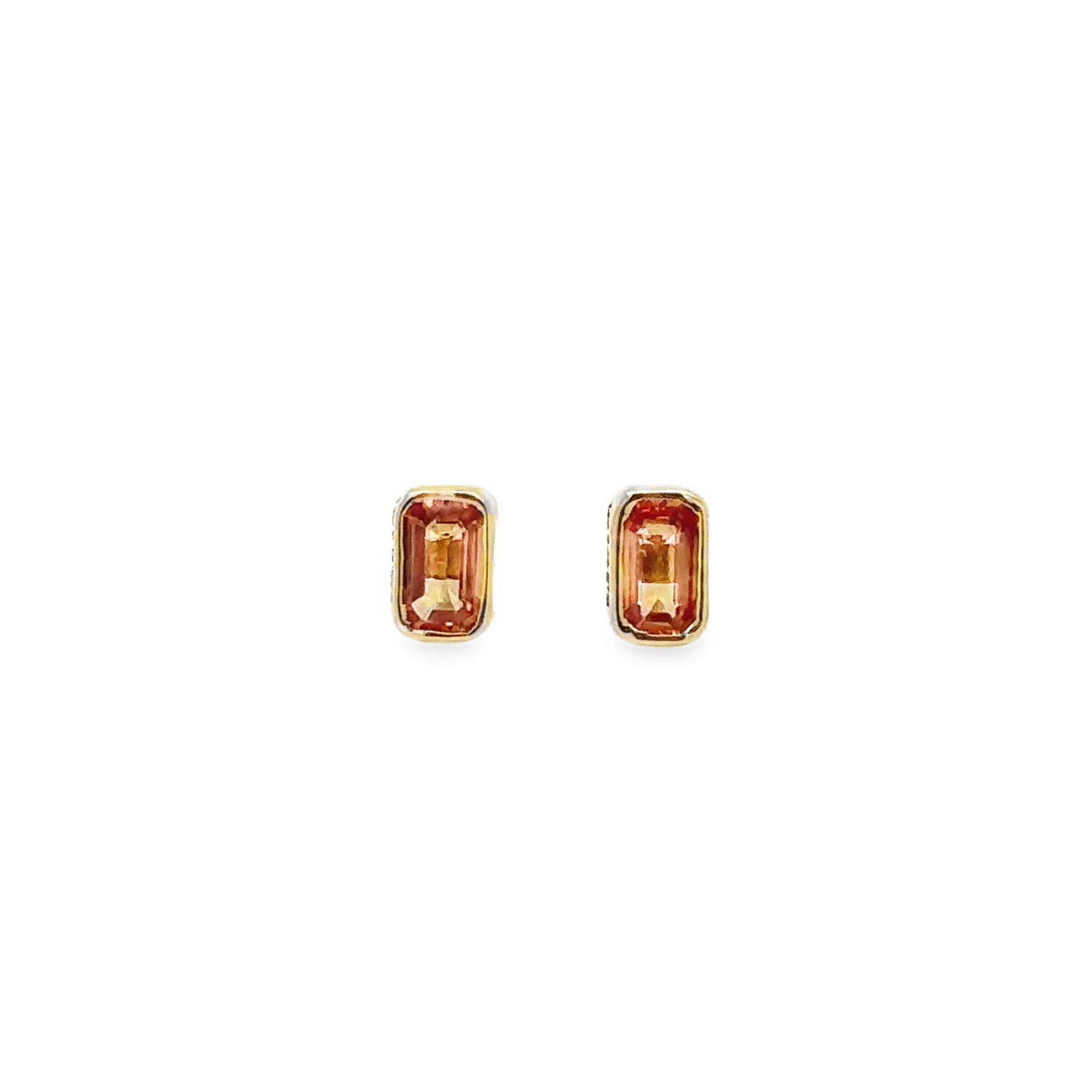 14KT YELLOW GOLD ORANGE SAPPHIRE EARRING STUDS: 14KT YELLOW GOLD RECTANGLE ORANGE SAPPHIRE EARRING STUDS14KT YELLOW GOLD WT. APPROX. 1.00 GRAMSAPPHIRE WT. APPROX. 0.93 CARAT / 2 PCSSIZE APPROX. - 6 MM X 4 MM