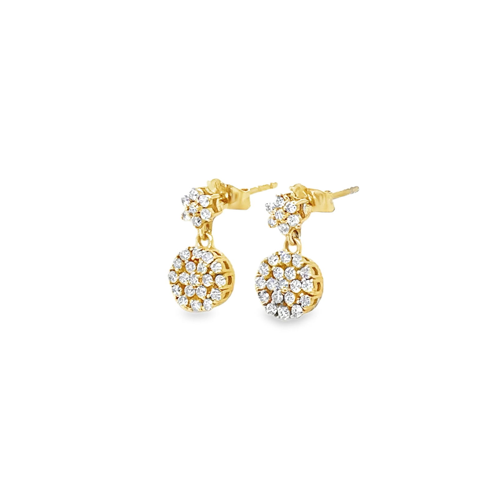 14KT YELLOW GOLD DIAMOND DANGLING EARRING: 14KT YELLOW GOLD DIAMOND DANGLING EARRING14KT. GOLD WT. APPROX. 0.94 GRAMDIAMOND WT. APPROX. 0.32 CT/ 52 PCSSIZE: APPOX. 6 MM X 11 MM