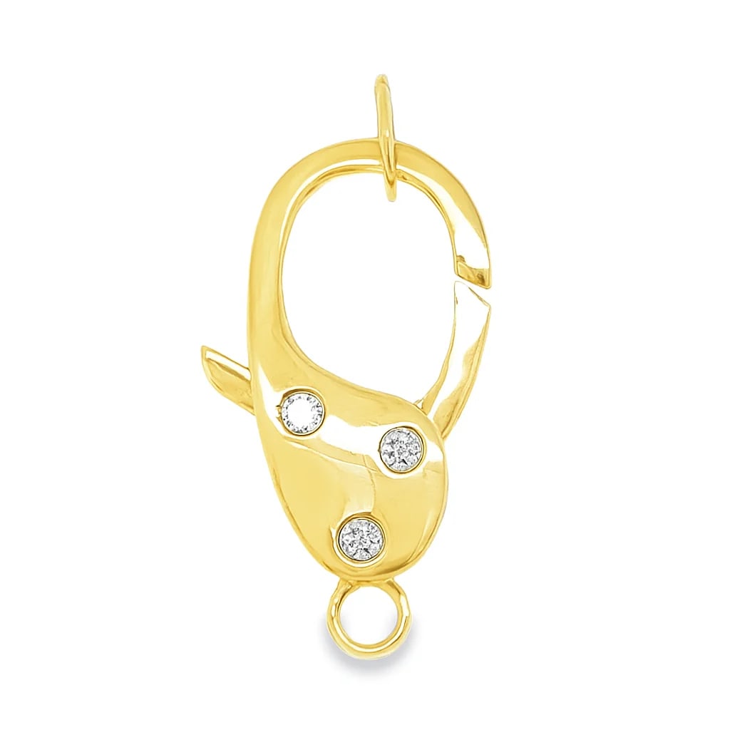 14KT YELLOW GOLD DIAMOND LOBSTER LOCK: 14KT YELLOW GOLD DIAMOND LOBSTER LOCK14KT GOLD WT. APPOX. 5.33 GRAMDIAMOND WT. APPOX. 0.31 CARAT / 06 PCSLOCK SIZE: 13.5 MM X 29 MMTHICKNESS: 2MM