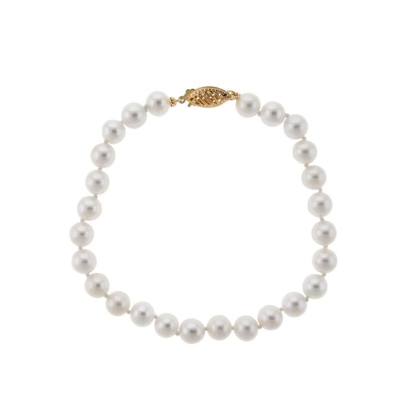 14k White Freshwater Cultured Pearl Bracelet: Gemstones: White Freshwater Cultured PearlGem Size: 8mm (0.31")Length: 7.5"Clasp Type: Fish Hook Clasp