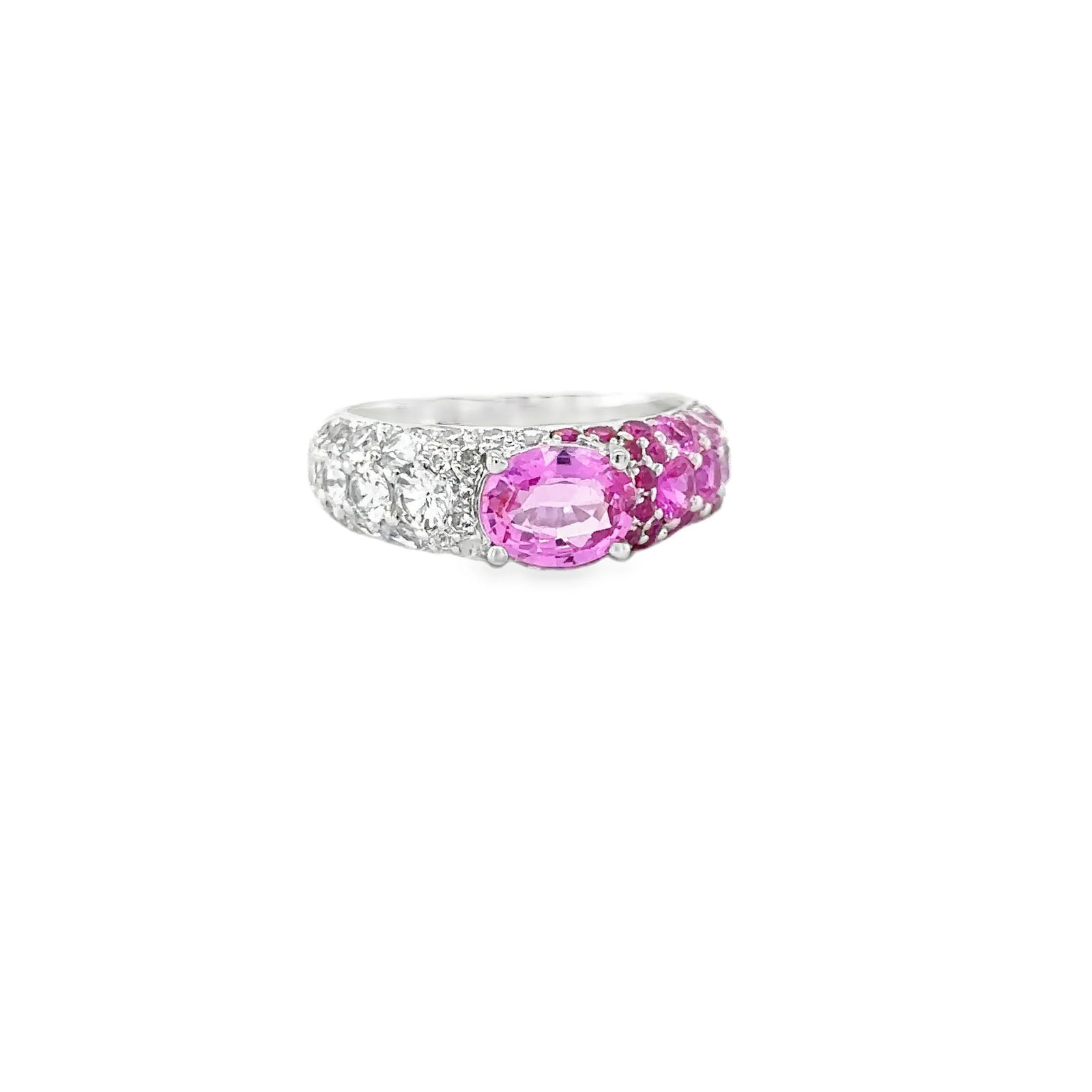 18KT GOLD WHITE AND PINK SAPPHIRE SAPPHIRE RING: 18KT WHITE GOLD SAPPHIRE RING18KT GOLD WT. APPROX. 4.61 GRAMSAPPHIRE WT. APPROX. 3.77 CT