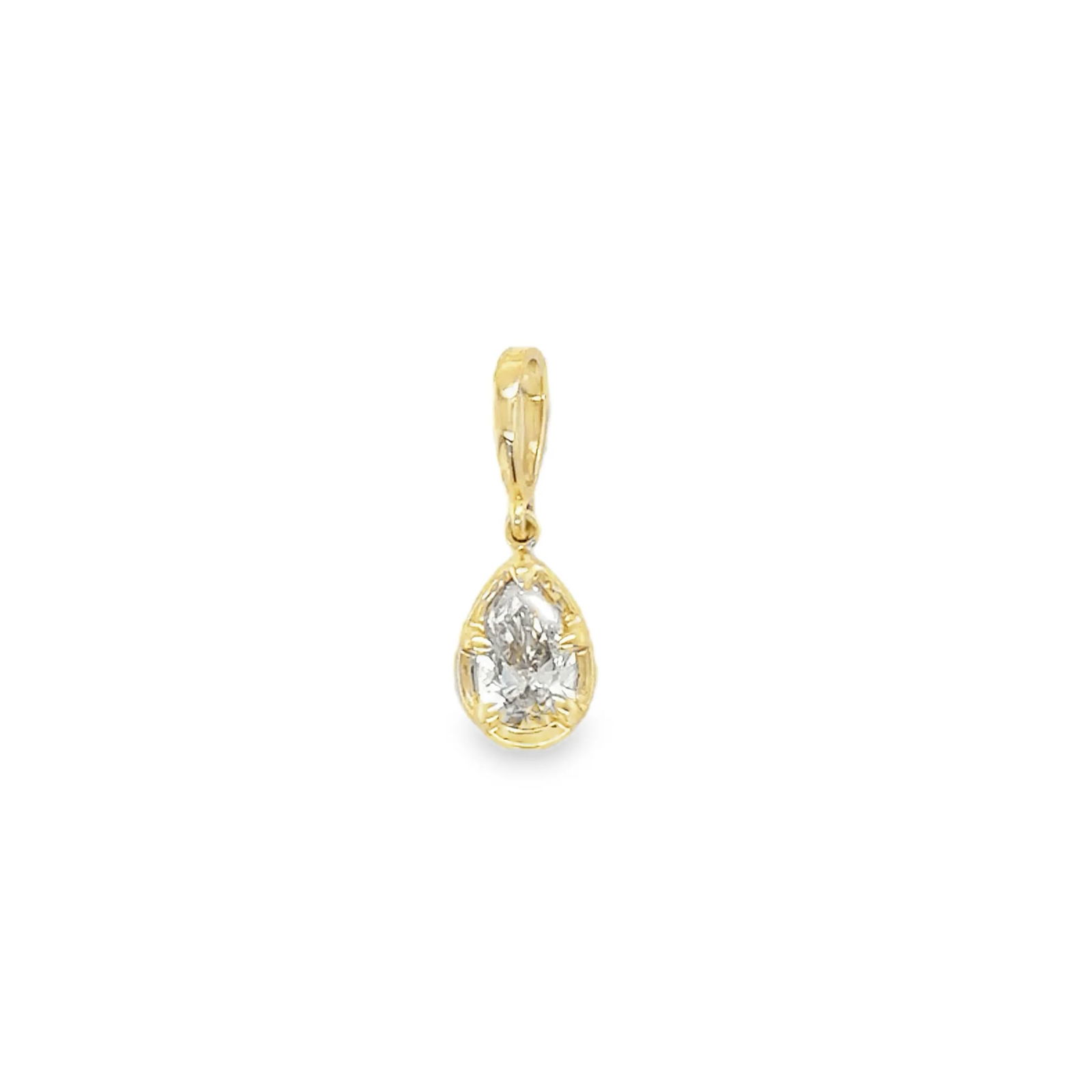 14KT GOLD DIAMOND PENDANT: 14KT YELLOW GOLD DIAMOND PENDANT14KT. GOLD WT. APPROX. 0.62 GRAMDIAMOND WT. APPROX. 0.32 CARAT