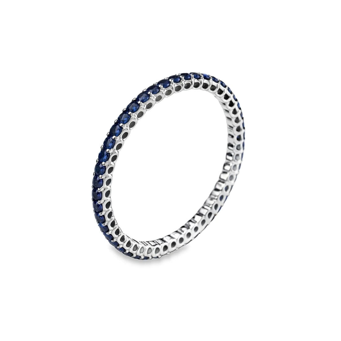 18KT GOLD FULL ETERNITY BLUE SAPPHIRE RING BAND: 18KT GOLD BLUE SAPPHIRE THIN RING BAND18KT GOLD WT. APPROX. 1.20 GRAMBLUE SAPPHIRE WT. APPROX. 1.05 CARAT