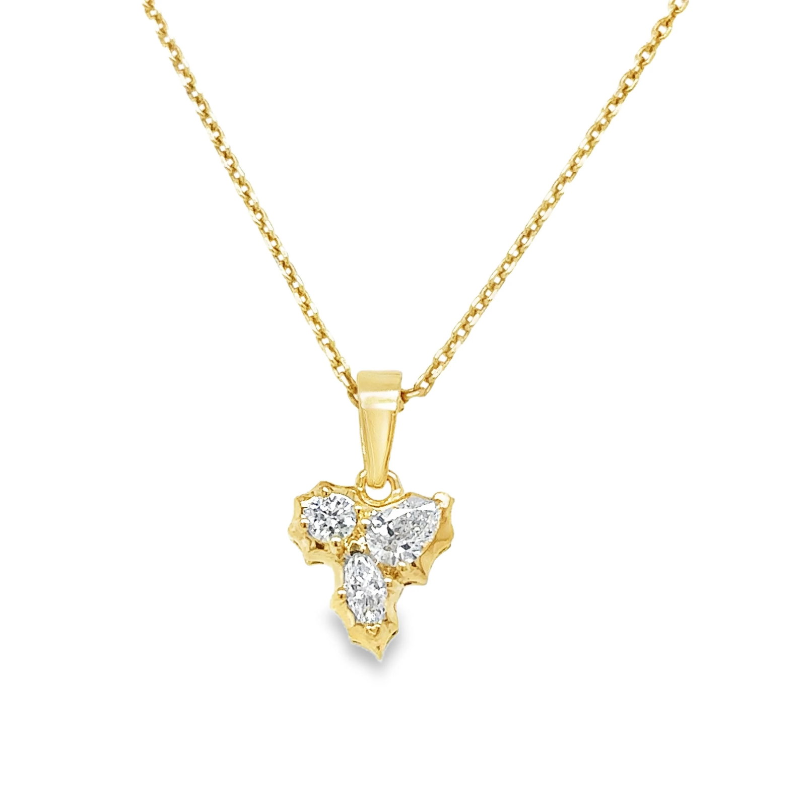 14KT GOLD DIAMOND PENDANT: 14KT YELLOW GOLD DIAMOND PENDANT14KT. GOLD WT. APPROX. 0.88 GRAMDIAMOND WT. APPROX. 0.20 CARAT