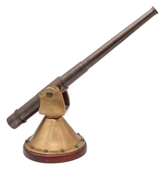 US NAVAL 1950 Desk Presentation Navy Deck Signal Cannon In Solid Bronze: A presentation Navy Deck Signal Cannon In Bronze.This is a scale model of an US-Naval deck cannon. The presentation cannon is a beautiful desk accessory crafted in solid bronze and mounted in a custom