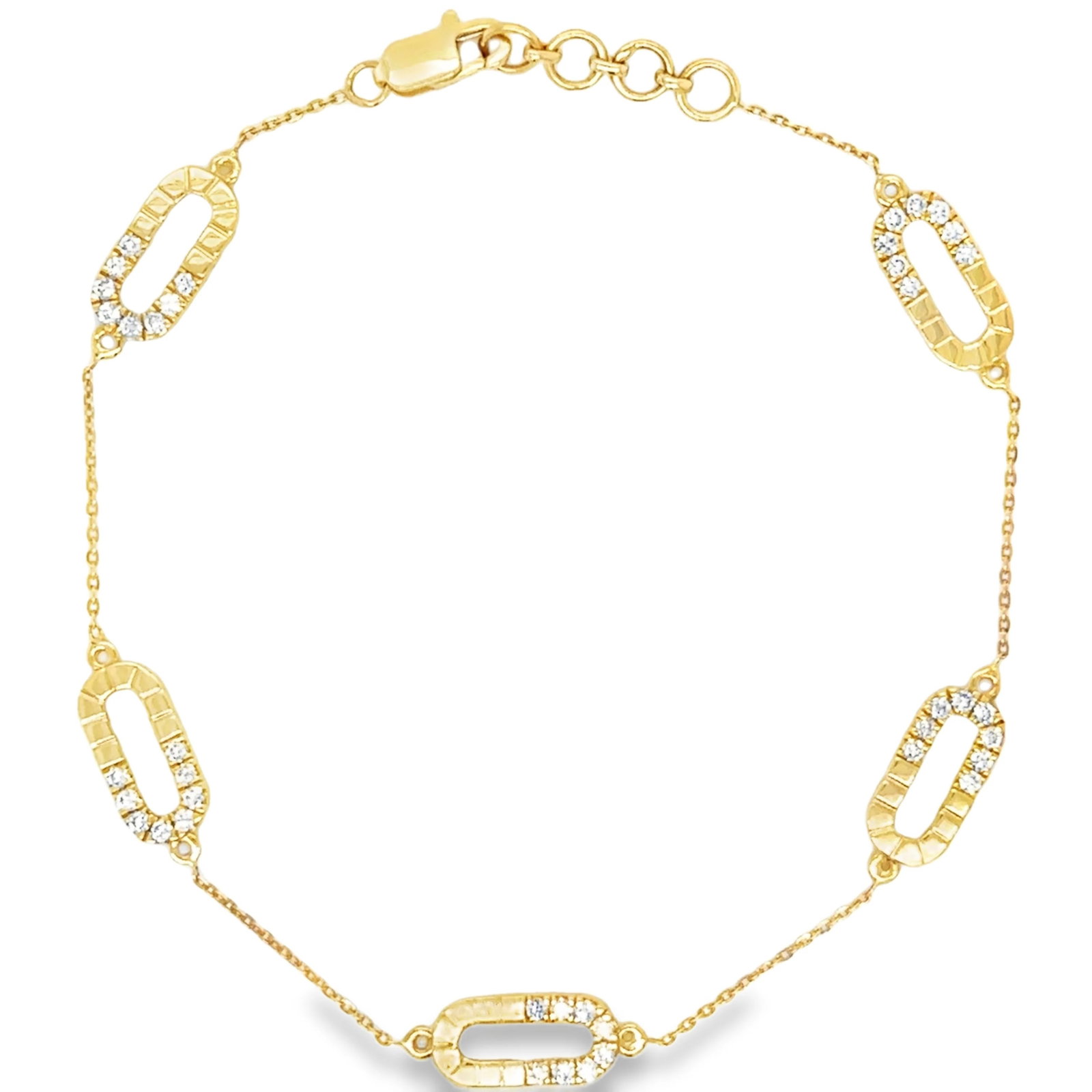 14KT GOLD HALF DIAMOND PAPERCLIP CHAIN BRACELET: 14KT YELLOW GOLD HALF DIAMOND PAPERCLIP CHAIN BRACELET14KT. GOLD WT. APPROX. 4.52 GRAMDIAMOND WT. APPROX. 1.03 CARAT / 80 PCSLENGTH: 7.5"LINK SIZE APPROX. - 5.5 MM X 16 MM