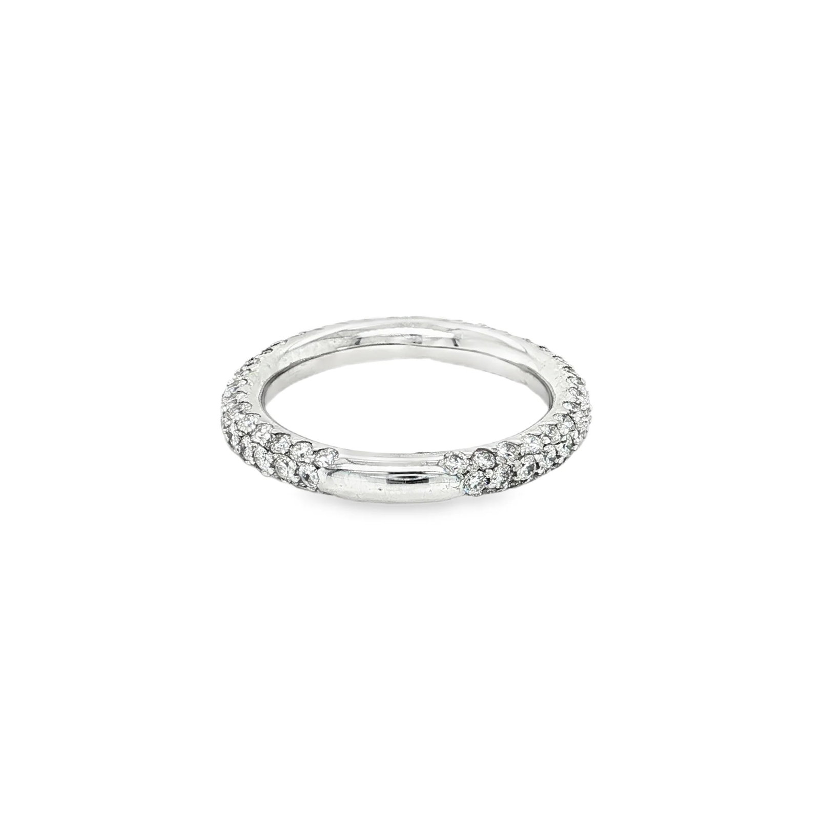 18KT GOLD DIAMOND RING: 18KT WHITE GOLD DIAMOND ETERNITY RING 18KT GOLD WT. APPROX. 3.51 GRAMDIA. WT. APPROX. 1.41 CT/ 104 PCSRING SIZE: 7