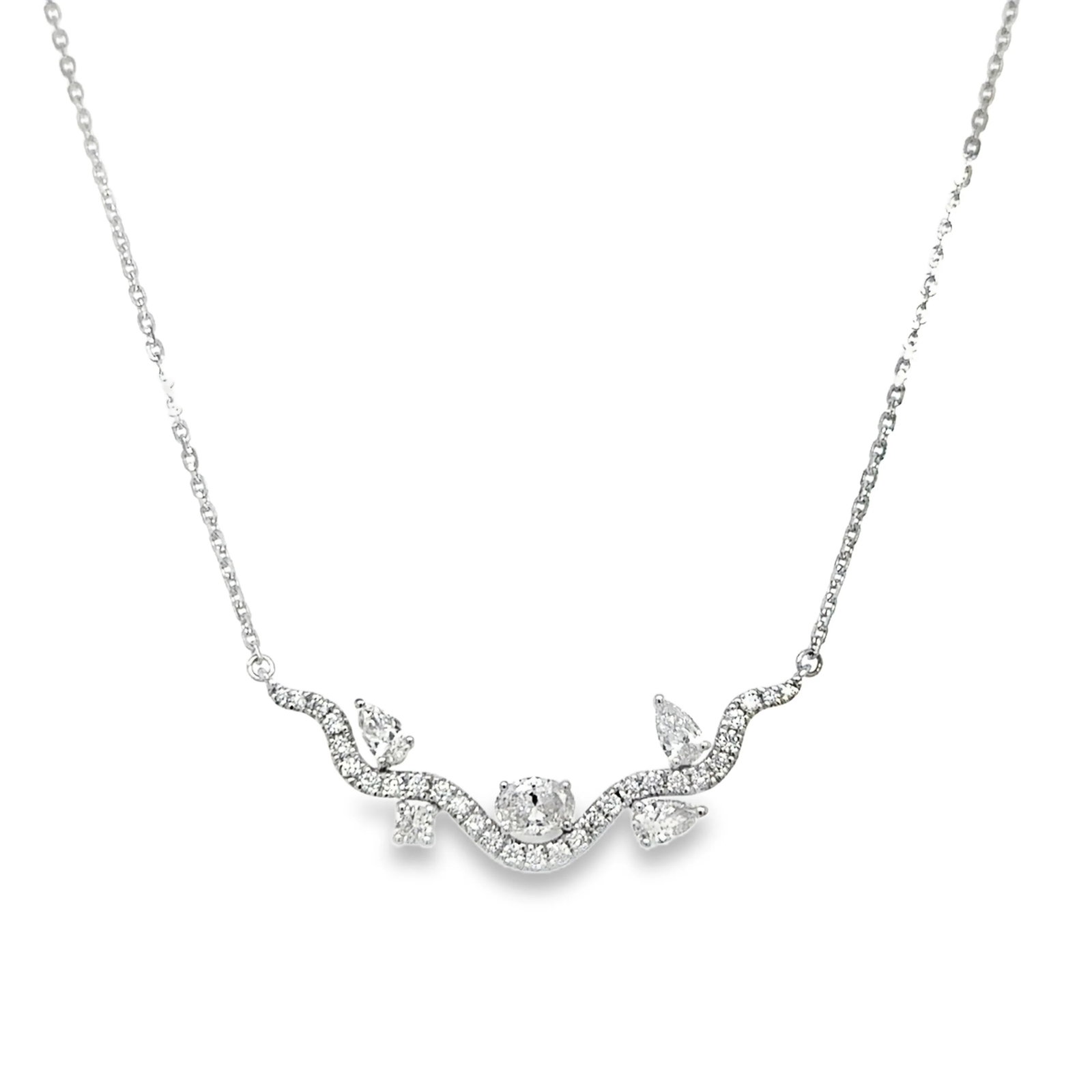 18KT WHITE GOLD DIAMOND NECKLACE (1 of 3)