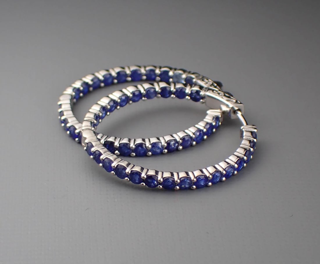 PAIR OF SAPPHIRE & 14K GOLD EARRINGS (1 of 6)