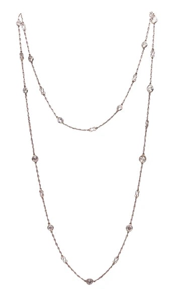 Art-Deco diamonds stations long chained necklace sautoirA classic piece from the American art-deco: Art-Deco diamonds stations long chained necklace sautoirA classic piece from the American art-deco period, created at the beginnings of the 1930's. It was carefully crafted in solid .950/.999 platinum