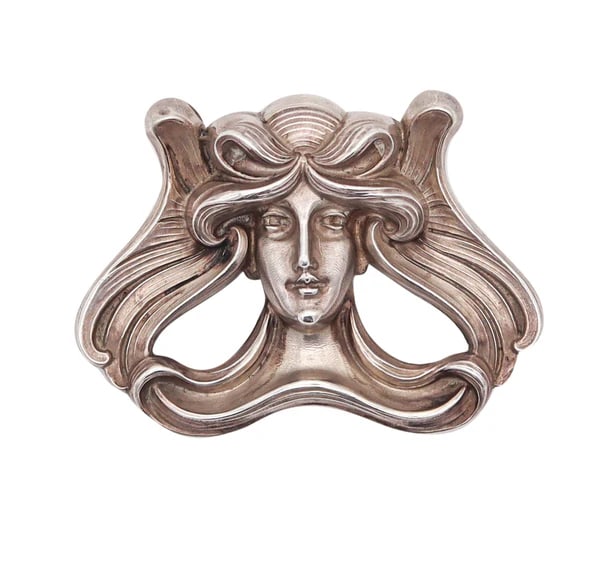 An art-nouveau brooch designed by William Kerr & Co.This is a fantastic art nouveau brooch, created (1 of 4)