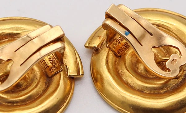 Clips-on earrings designed by Ilias Lalaounis.Gorgeous pair of clips-on earrings, created in Paris - 4