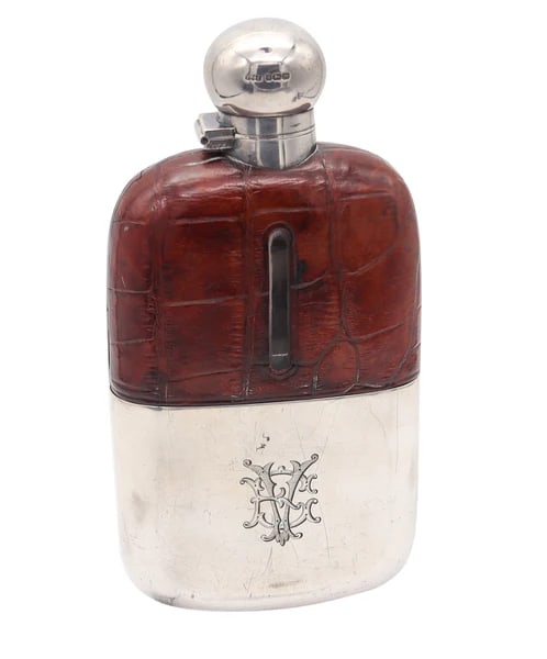 JAMES DIXON & SONS 1904 Sheffield Large Liquor Flask In .925 Sterling & Crocodile: Liquor flask bottle designed by James Dixon & Sons.Very handsome and handy liquor flask bottle, created in Sheffield England by the silversmith James Dixon & Sons, back in the 1904. This beautiful lar